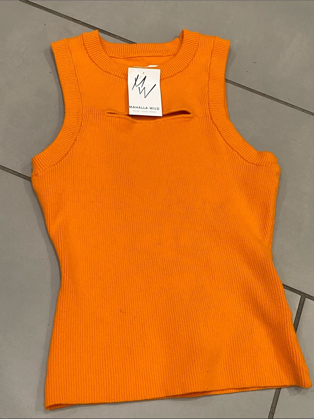 PISTOLA NWT Orange 🍊 Nella Tank size Medium